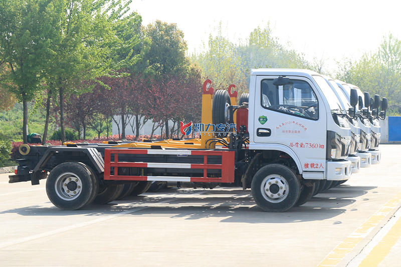 （藍牌 黃牌）東風小福瑞卡勾臂垃圾車（5方）