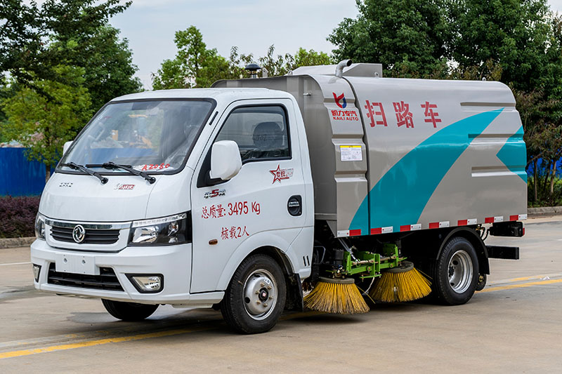 東風途逸掃路車（0.5水1.5塵）