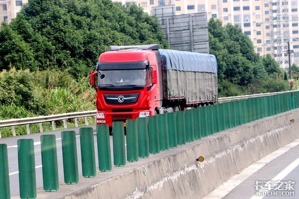 4個駕駛行為(wèi) 5個路段 危化品運輸要注意